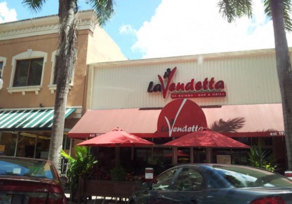 S-a ales praful de șaormeria lui Borcea! Oameni dați afară, meniu schimbat