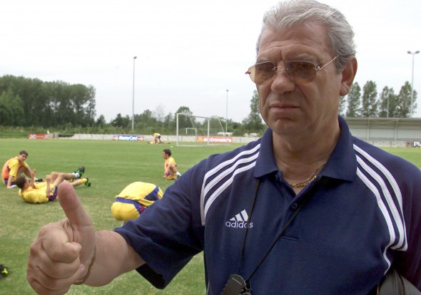 Ienei îl avertizează pe Gâlcă: "Nu e bine că face asta. Aşa a greşit şi Ranieri"