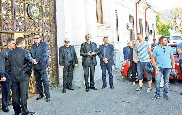 Patriciu, plâns în hohote de Petre Roman