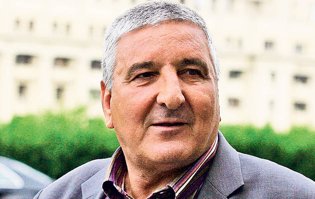 Cum agăţau pe vremuri craii celebri? Dan Chişu: «La început, ne bulăneam pe la ceaiuri»