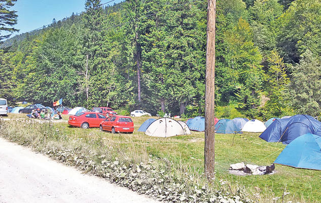 Primarul Radu Mazăre l-a întruchipat pe faraonul Ramses al II-lea la ultimul carnaval al verii, din Mamaia