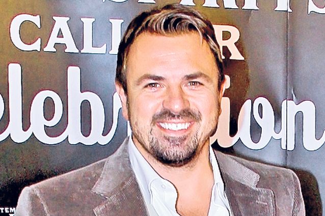 Sebastian Papaiani: «Îmi port bătrâneţea cu demnitate»