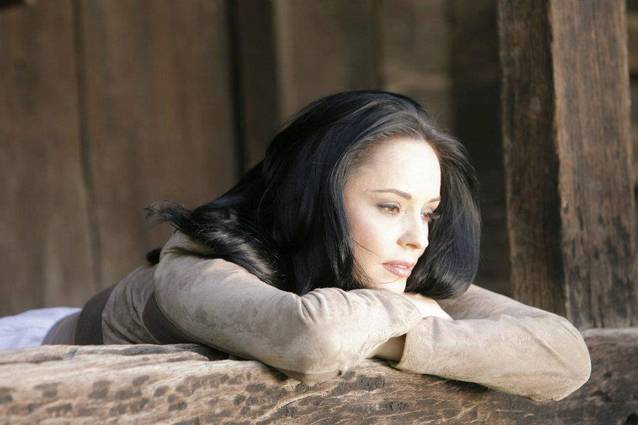 IMAGINEA FRUMUSEŢII! Andreea Marin FACE RAVAGII pe internet, cu cea mai SEDUCĂTOARE PRIVIRE! FOTO ÎN ARTICOL