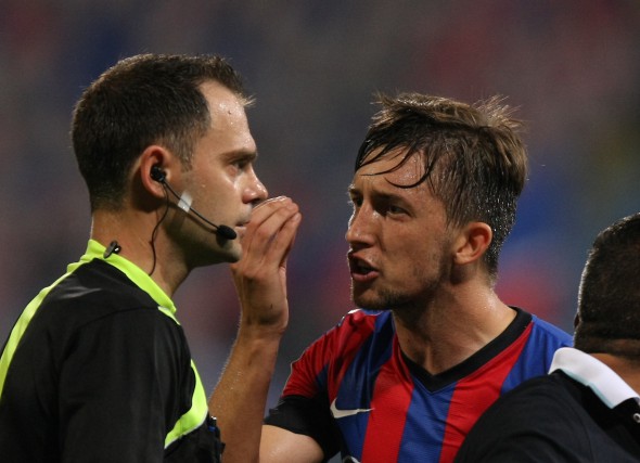 arbitru2