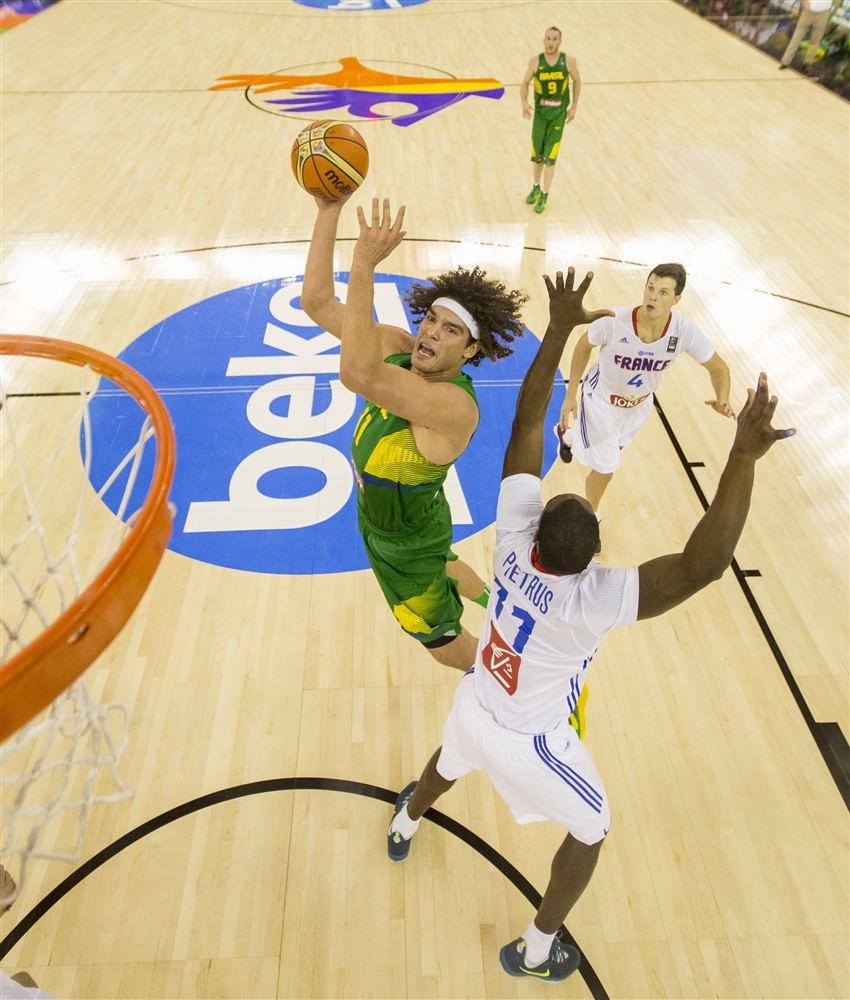 FOTO&VIDEO/ Americanii i-au umilit pe finlandezi la Mondialul din Spania. ^Brazilia a bătut Franța