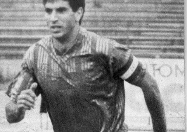 487981_398678850254620_2039402567_n