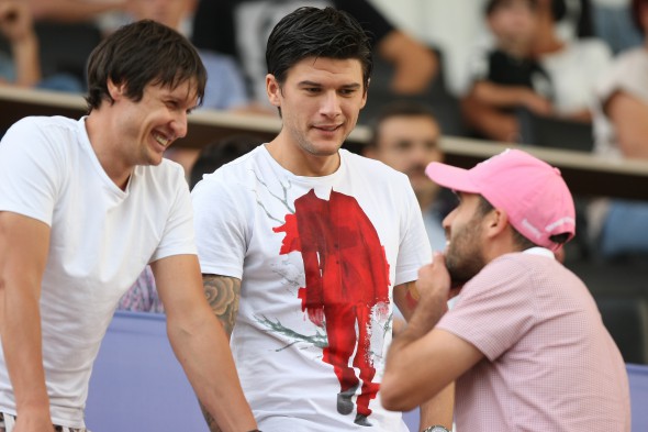 Ionuţ Mazilu (stânga), Cristi Săpunaru (centru) şi Vasile Maftei (dreapta)