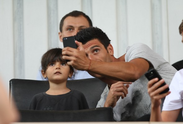 Daniel Niculae, selfie cu fiica lui, Maria