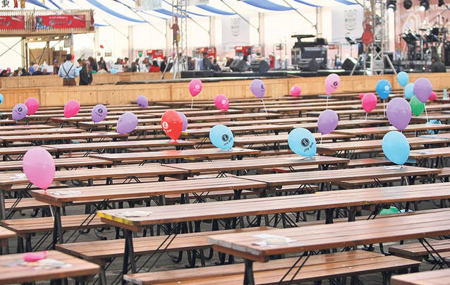 Coadă la must...nimeni la bere