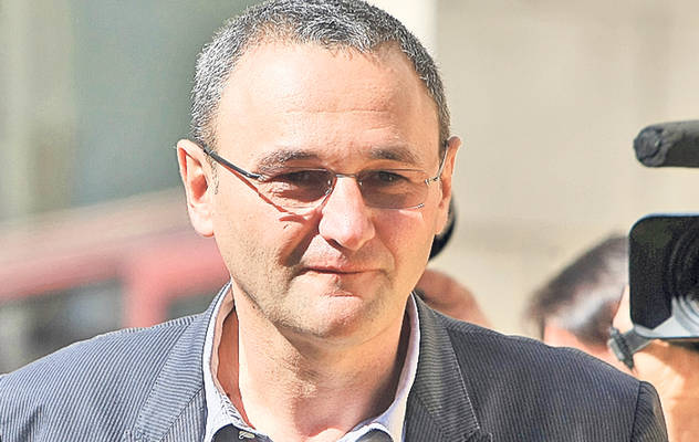 Aventura de acum 20 de ani încă o bântuie