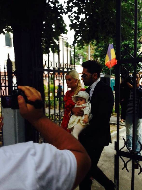 Connect-R şi Misha alungă zvonurile despărţirii. Cei doi, mai zâmbitori ca niciodată | FOTO