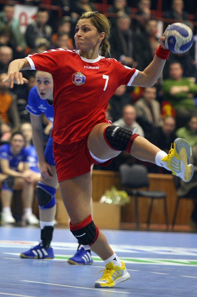 HANDBAL FEMININ - VALCEA - TOGLIATA