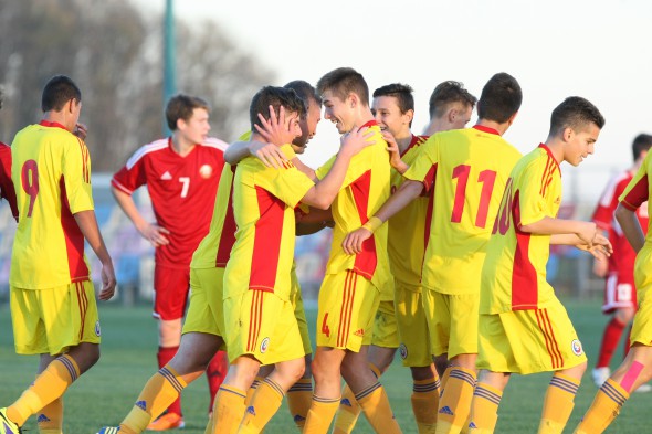 Naţionala lui Ianis Hagi dispută astăzi primul meci oficial. Cu cine joacă fiul "Regelui"