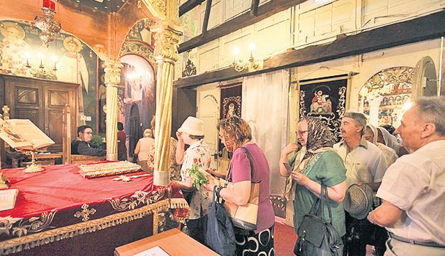 Cu bune şi cu rele, cele două mandate ale lui Traian Băsescu s-au încheiat. Trăim bine? Cum a luat şi cum lasă România