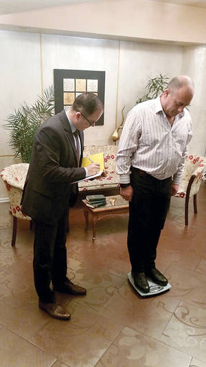 LIPOSUCŢIA ALIMENTARĂ. Tratamentul care schimbă tot ceea ce (am crezut că) ştim despre nutriţie