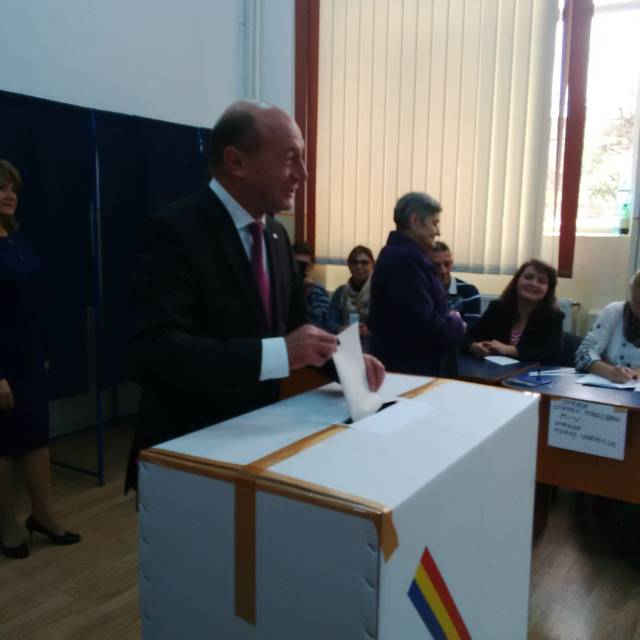 ROMÂNIA VOTEAZĂ! AICI AFLI TOT CE SE ÎNTÂMPLĂ LA ALEGERI  | ALEGERI PREZIDENȚIALE 2014