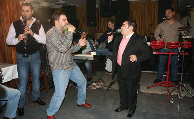 LOL! Iată care sunt NUMELE REALE ale celor mai cunoscute VEDETE DE LA NOI