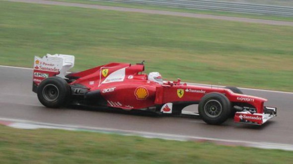 FOTO / Sebastian Vettel a făcut primele teste cu Ferrari