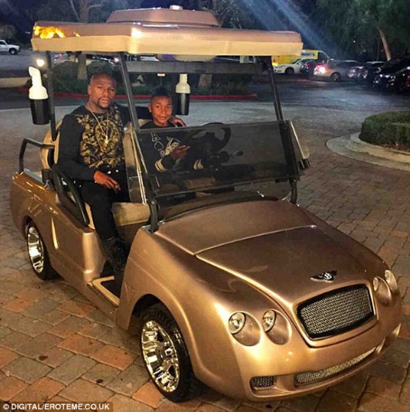 FOTO / Încă o zi, încă o "aroganţă" marca Floyd Mayweather. Ce şi-a mai cumpărat americanul