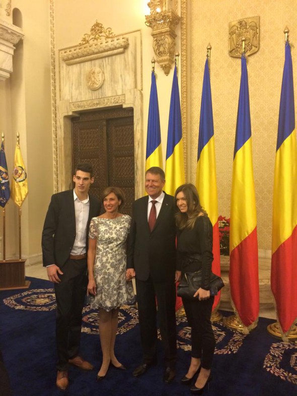 FESTIVITATE / Simona Halep a fost alături de noul președinte al României