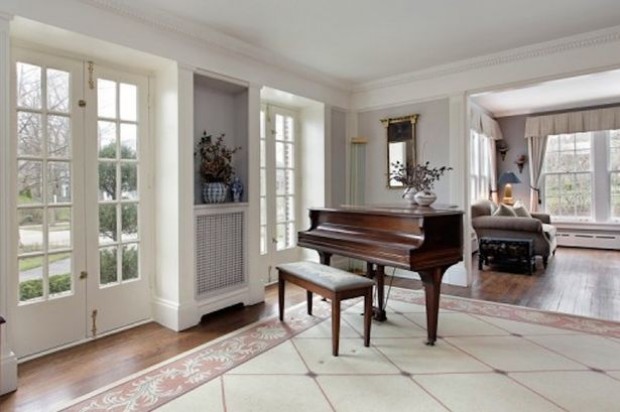 Cum arată după 25 de ani casa din SINGUR ACASĂ, în care KEVIN le-a venit de hac BANDIȚILOR MARV ȘI HARRY! FOTO