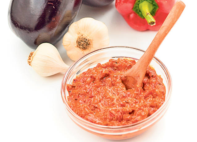 12 sosuri și creme cu care-ți vei uimi invitații