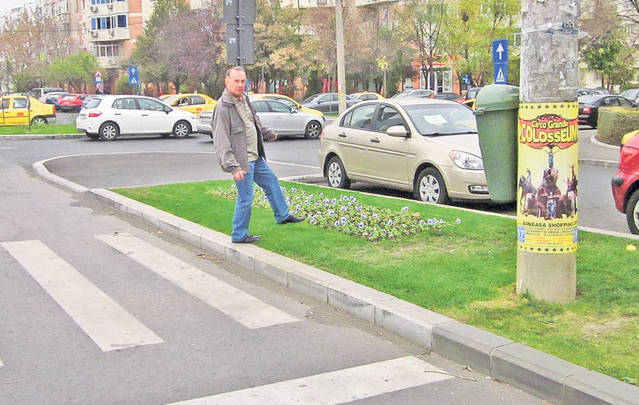 Trecerea de pietoni care nu duce nicăieri. Oare ce a fost în mintea autorităților?