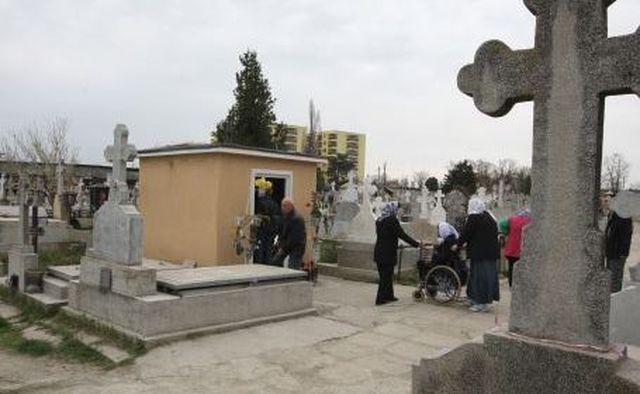 Morminte făcătoare de minuni din România