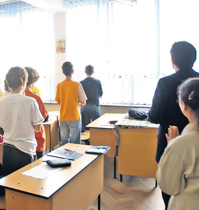 7 motive pentru care ora de religie nu ar trebui scoasă din programa școlară