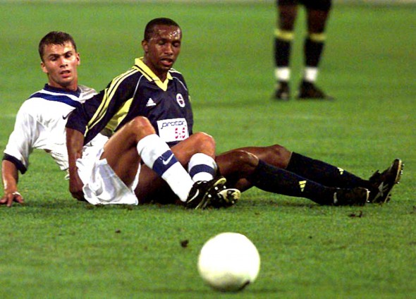 SOCCER-UEFA CUP-MTK-FENERBAHCE