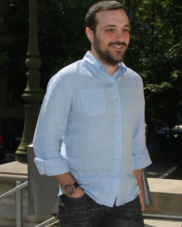 CONSILIERUL PLAYBOY. A fost cu Bădescu și cu Mantea, acum e la MTS!