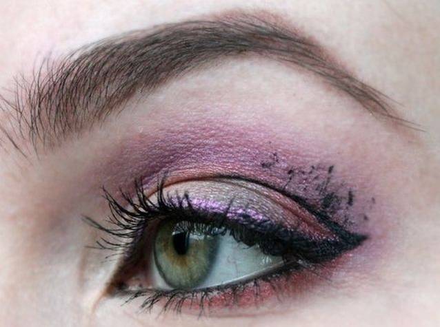 19 lucruri pe care le vei înțelege doar dacă ești dependentă de machiaj