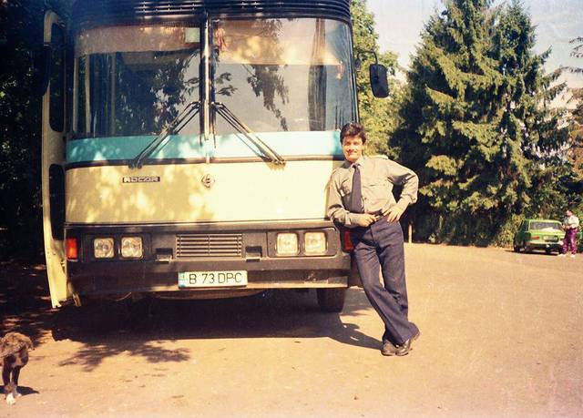 Imagini emoționante! Polițistul care a murit în accidentul din Muntenegru a fost comemorat de colegi  