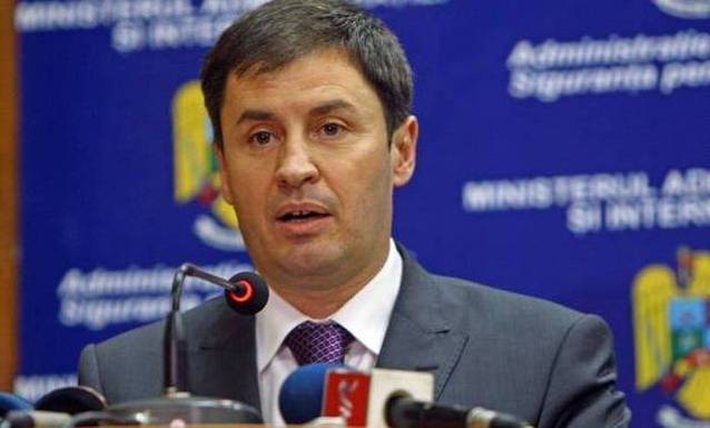 3 persoane publice care au dat BAC-ul foarte târziu