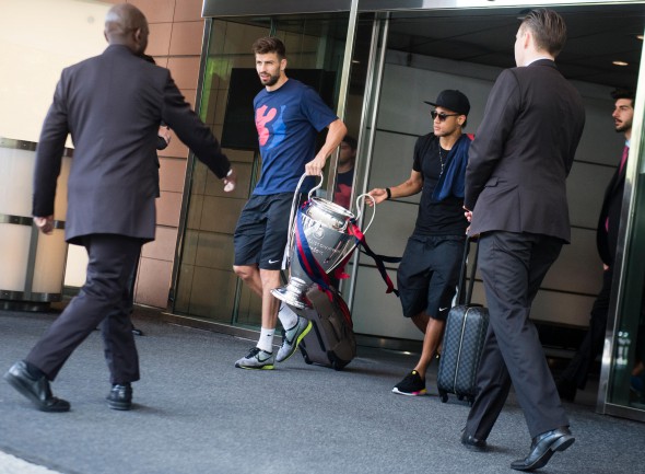 FC Barcelona departs