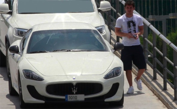 Cele 9 ”dileme” ale unui fotbalist contemporan. Râzi cu lacrimi!