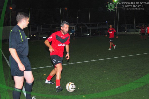 Rică Neaga face senzaţie la minifotbal FOTO: campionatuldefotbal.ro