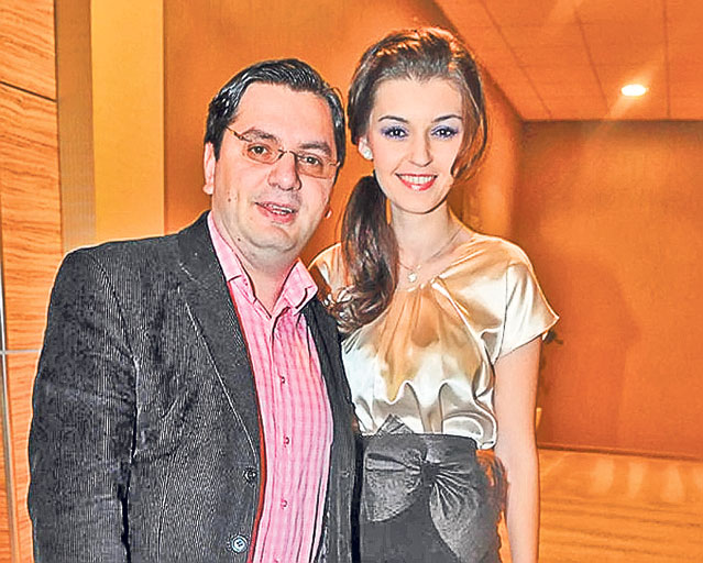 Ele sunt doamnele din umbra politicienilor | Totul despre femeile care-i conduc pe... conducătorii țării