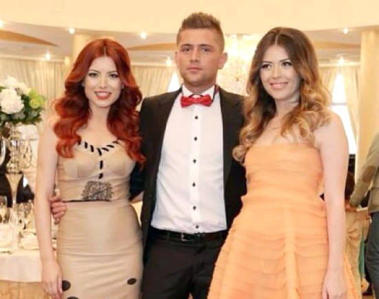 Frații Gheorghe: două fete, Ana și Elena, și Costin