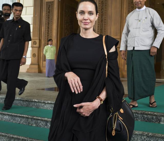 ZVON ȘOCANT! Brad Pitt și-a anunțat copiii că Angelina Jolie e pe moarte