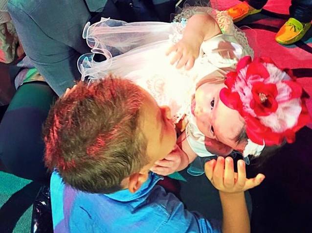 Cea mai DULCE imagine cu micuțul David Măruță și finuța lui! Poza a răvășit tot internetul | FOTO ÎN ARTICOL