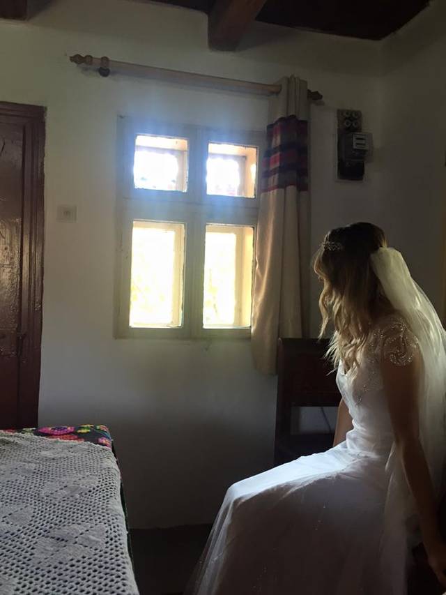 Laura Cosoi, din nou mireasă. Cum arată blonda la a doua cununie religioasă