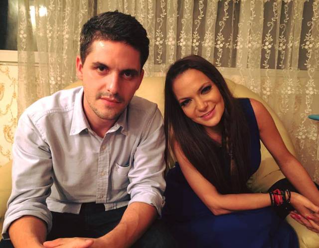 Îți mai aduci aminte de fratele Andreei Antonescu, Răzvan, care cânta în formația Giglio? Uite cum arată la 30 de ani