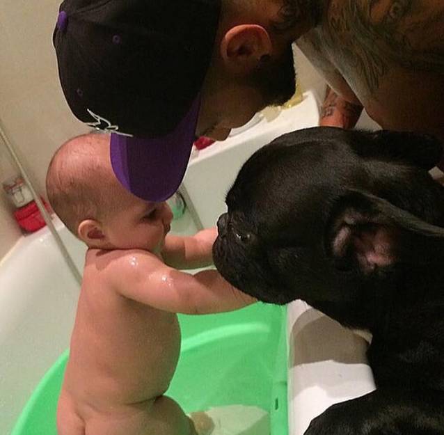 Băiețelul Antoniei și al lui Alex Velea a început SĂ VORBEASCĂ! Ce spune micuțul