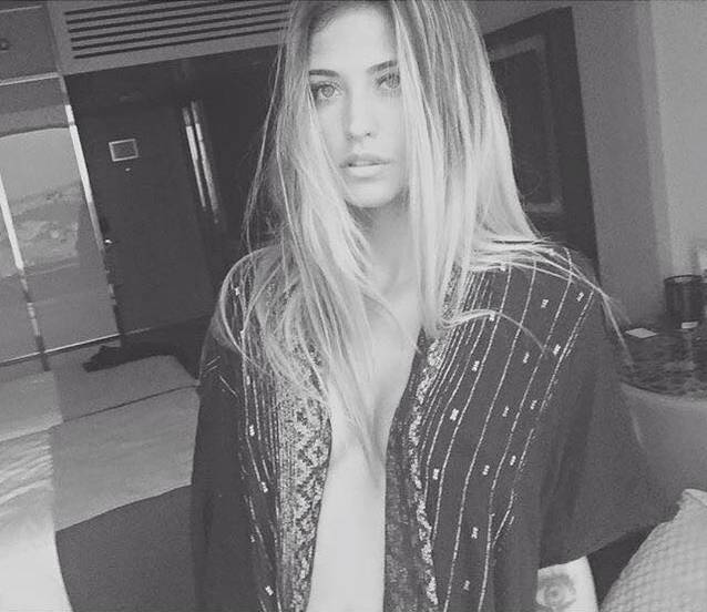 Antonia, FĂRĂ SUTIEN pe internet! Mii de oameni i-au văzut silicoanele | FOTO ÎN ARTICOL