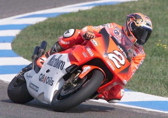 MOTORCYCLING-500C-BIAGGI