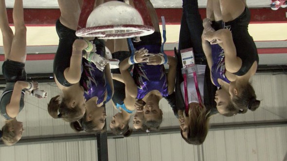 Gimnastica fete invers