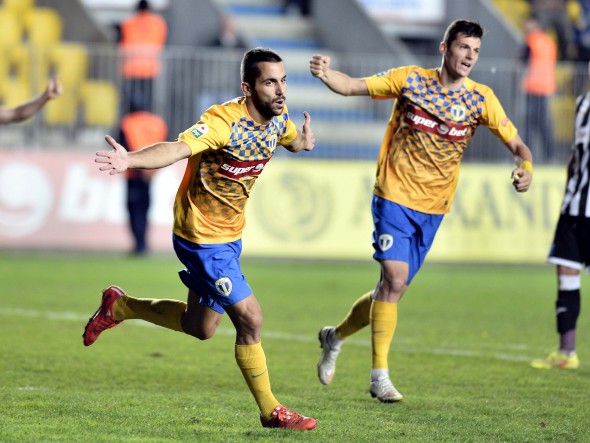 FOTBAL:PETROLUL PLOIESTI-ACS POLI TIMISOARA, LIGA 1 (5.10.2015)