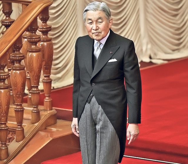 Regele Mihai I se bate pentru record cu un duce din Luxemburg