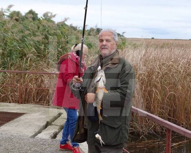 Imagine inedită cu Adrian Năstase și soția lui, la pescuit! Ce a mărturisit fostul prim-ministru | FOTO ÎN ARTICOL